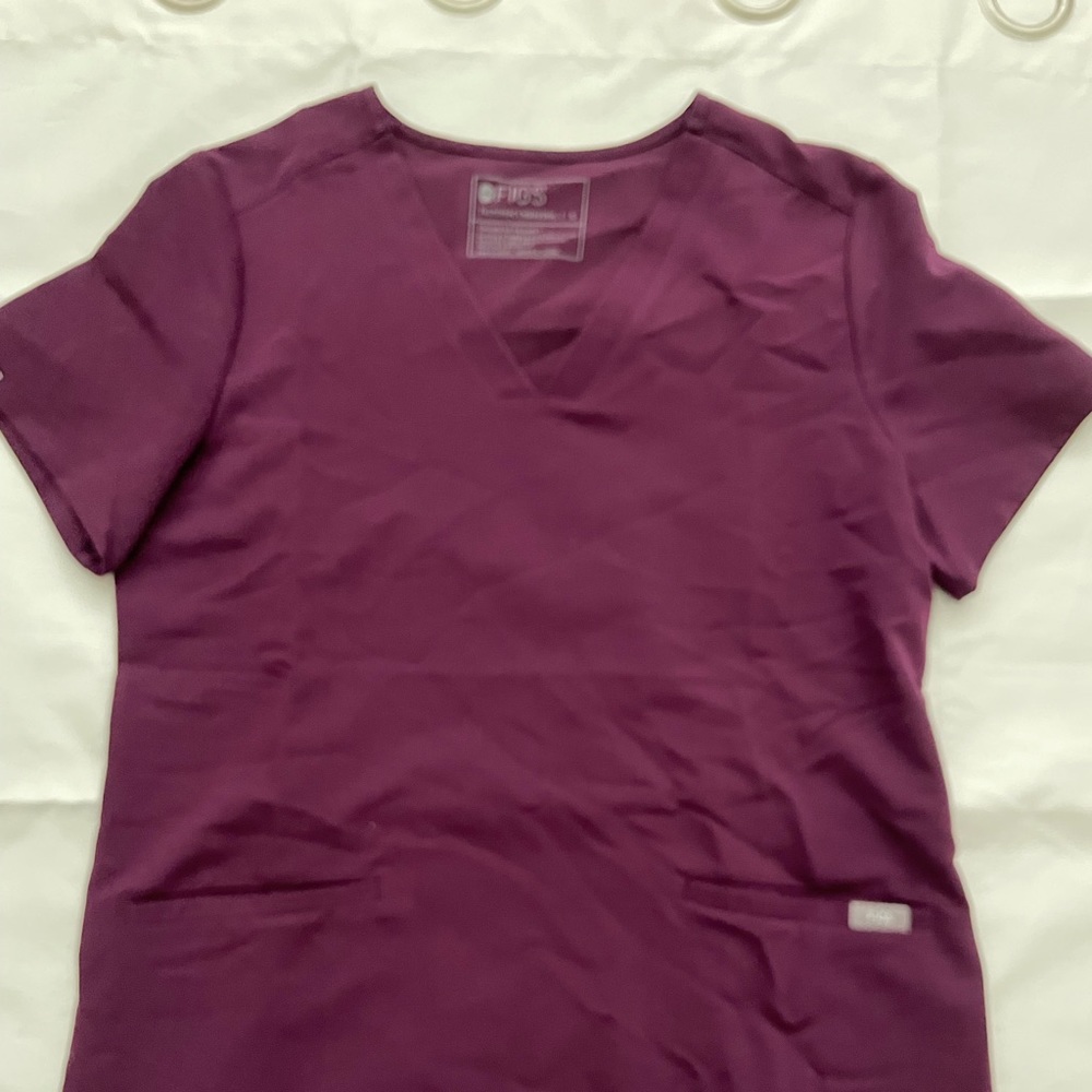 Figs Casma Three Pocket Scrub Top, Size Small